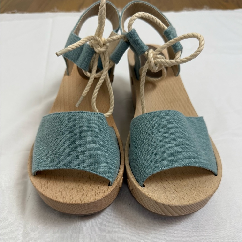 Sedette Blue Wooden Clog Sandals Sz 8.5